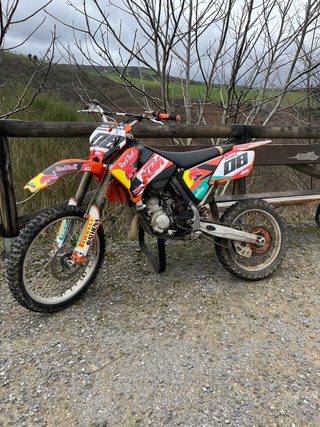 Moto KTM 85cc Cross Nieve
