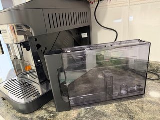 Cafetera DeLonghi Magnifica Evo Superautomática