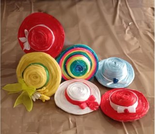 Sombreritos y cohetes personalizados a 3€ y 1 €