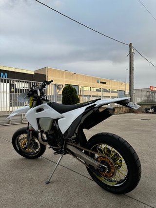 Husqvarna 300 2t TPI 2023