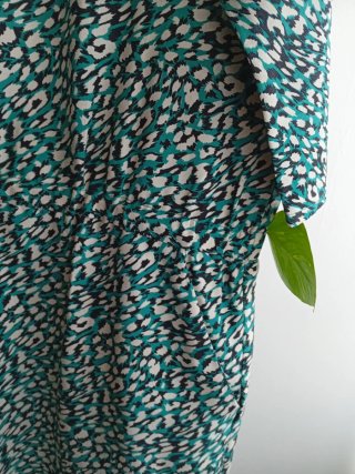 Vestido estampado verde talla XL