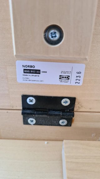 Estantería de madera Ikea