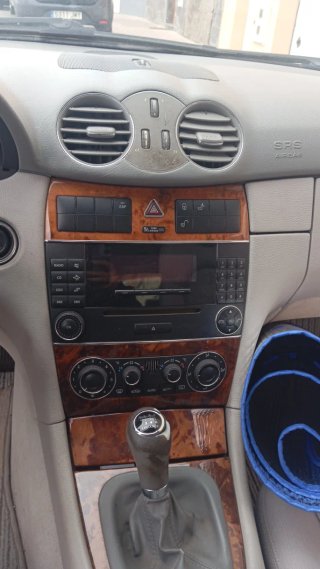 Mercedes-Benz  CLK 2004