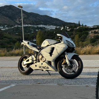 Honda CBR 600RR 2004