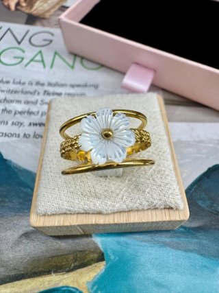 Anillo acero y baño de oro
