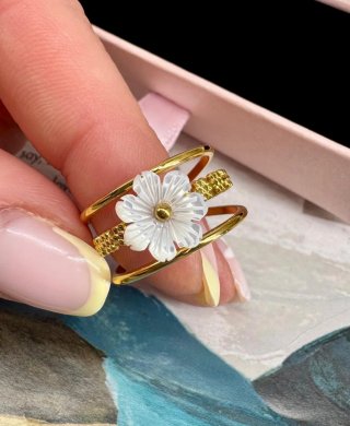 Anillo acero y baño de oro