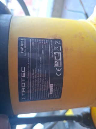 Bomba de agua sumergible con flotador