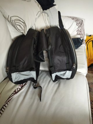 Bolsas para motocicleta negras