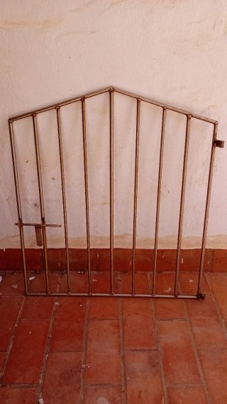 Puerta de Inox con pestillo