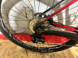 Bicicleta MTB 29 Specialized Roja/Negra