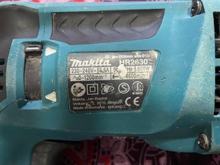 Martillo combinado Makita HR2630 800W