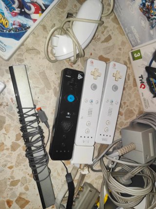 Consola Wii + Juegos y Accesorios