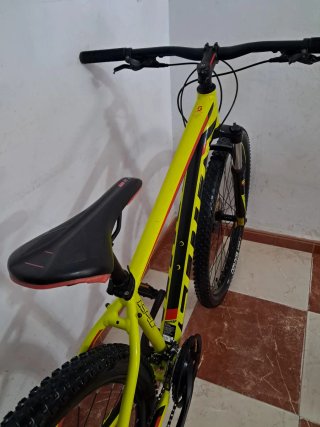 Bicicleta Scott 950 m/L 29 muy ligera y como nueva