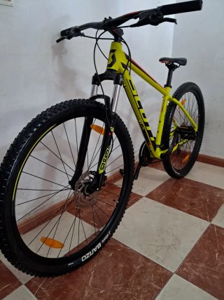 Bicicleta Scott 950 m/L 29 muy ligera y como nueva