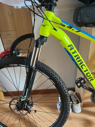 Bicicleta de Montaña Atractor Amarilla