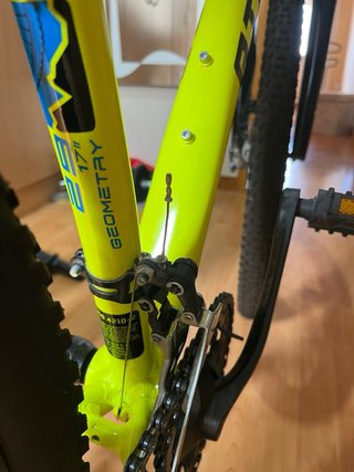 Bicicleta de Montaña Atractor Amarilla