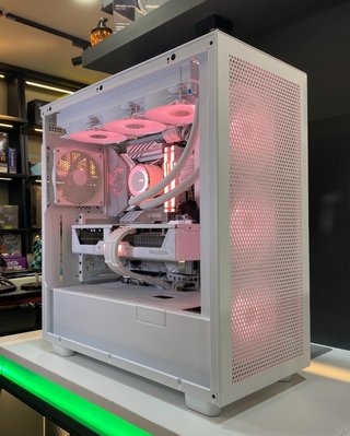 Pc Gaming RTX 5070TI / Ryzen 9800X3D !! NUEVO !!