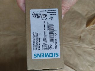 Interruttore automatico Siemens 3RV2011-1AA10