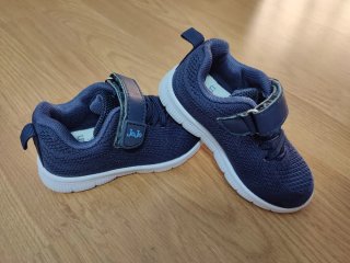 Lote 2 pares zapatos bebé/niño T.21