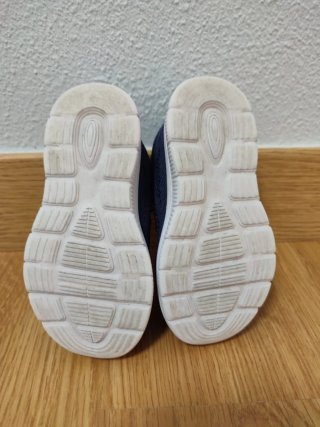 Lote 2 pares zapatos bebé/niño T.21