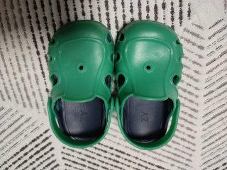 Lote 2 pares zapatos bebé/niño T.21