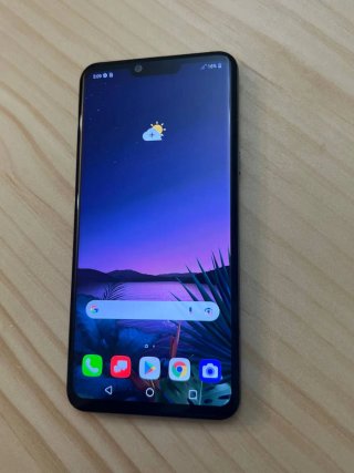 LG Smartphone Multicolor