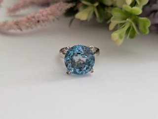 Anillo Oro Aguamarina natural