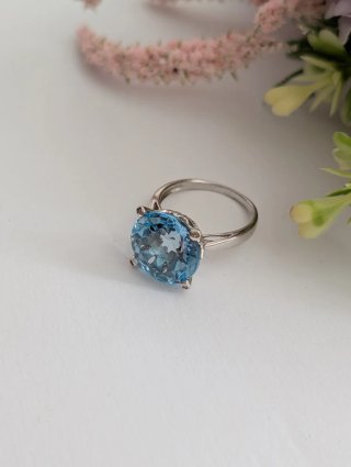 Anillo Oro Aguamarina natural