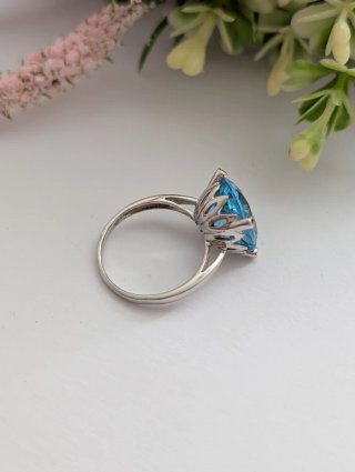 Anillo Oro Aguamarina natural