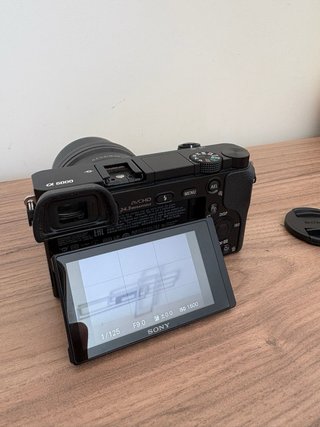 Sony A6000 + 16-50 OSS | Como nueva