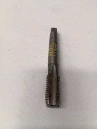 Macho de máquina M20