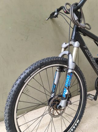 Bicicleta Santa Cruz Montaña