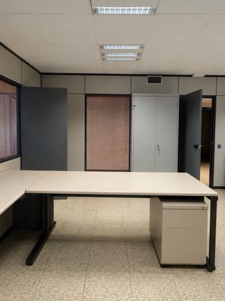 Mesa de oficina modular L
