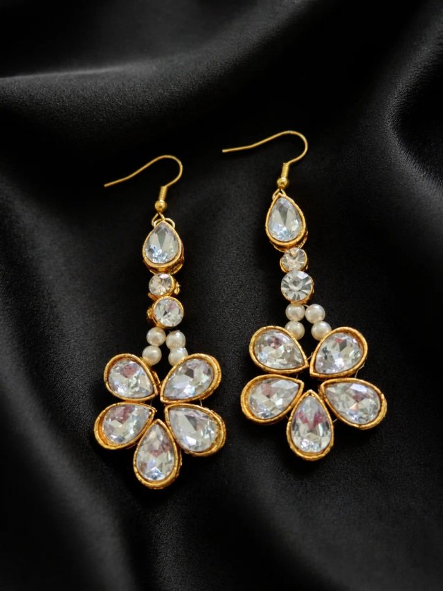 Pendientes largos flor lágrima brillantes