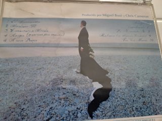 2 CDS Miguel Bosé