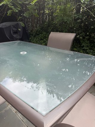 Conjunto mesa y 4 sillas de jardín de acero