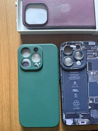 Cover Apple iPhone 15 Pro + 4 cover regalo