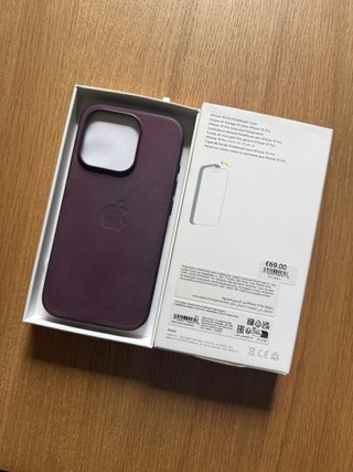 Cover Apple iPhone 15 Pro + 4 cover regalo
