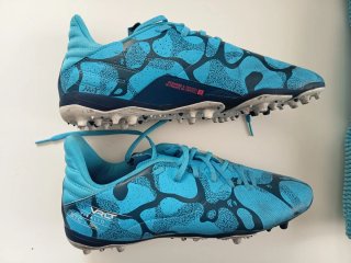 Botas zapatillas de futbol N 44 28cm