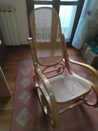 Sedia a dondolo faggio curvato stile Vienna