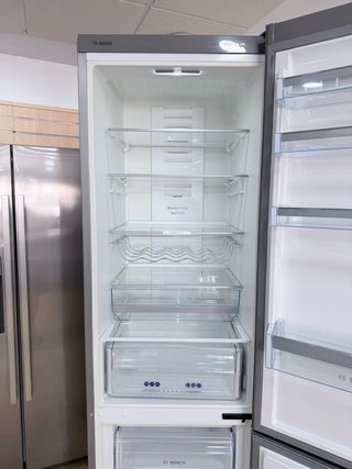 Frigorífico Combi Bosch 2mts No Frost Inox A++
