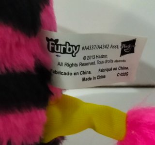 Furby Boom 2013 Pink and Blue Hearts, Francés