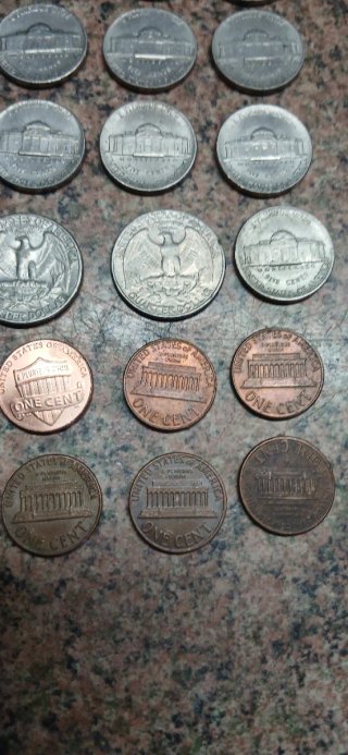 Lote monedas EE.UU. (Nickels, Quarters, Pennies)
