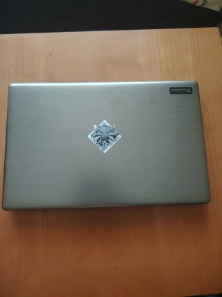 Portátil Plata y Negro