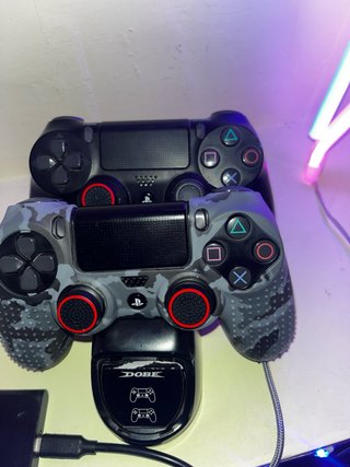 PS4 Fat Negra + Accesorios