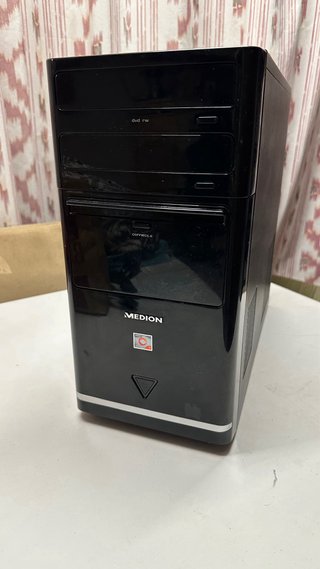Ordenador Medion Ryzen 5, 8GB RAM, GTX 770, 1Tb hd