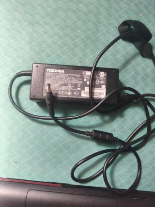 Portátil Toshiba satellite l850 I7