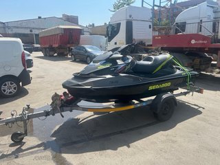 Moto de agua Sea-Doo GTX 260 negra y gris año 2015