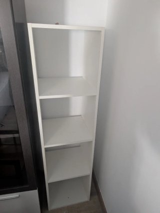 Estantería blanca 4 baldas en perfecto estado