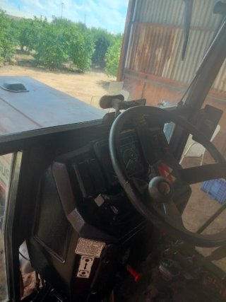 Tractor Massey Ferguson MF 394 4FP